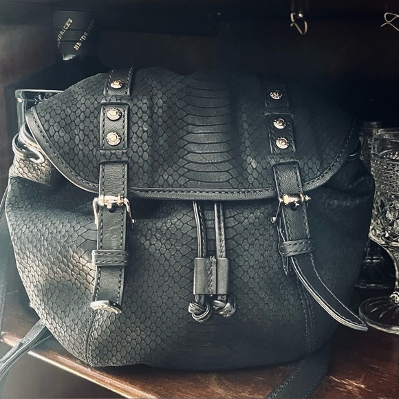 RARE HENRI BENDEL Snakeskin Python Suede Leather Convertible Backpack Crossbody - Picture 1 of 16